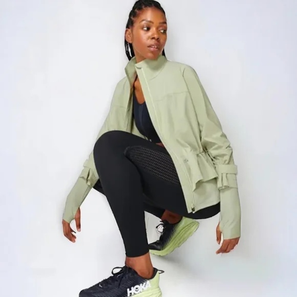 NWT Sweaty Betty Fast Lane Running Jacket in Sage Green